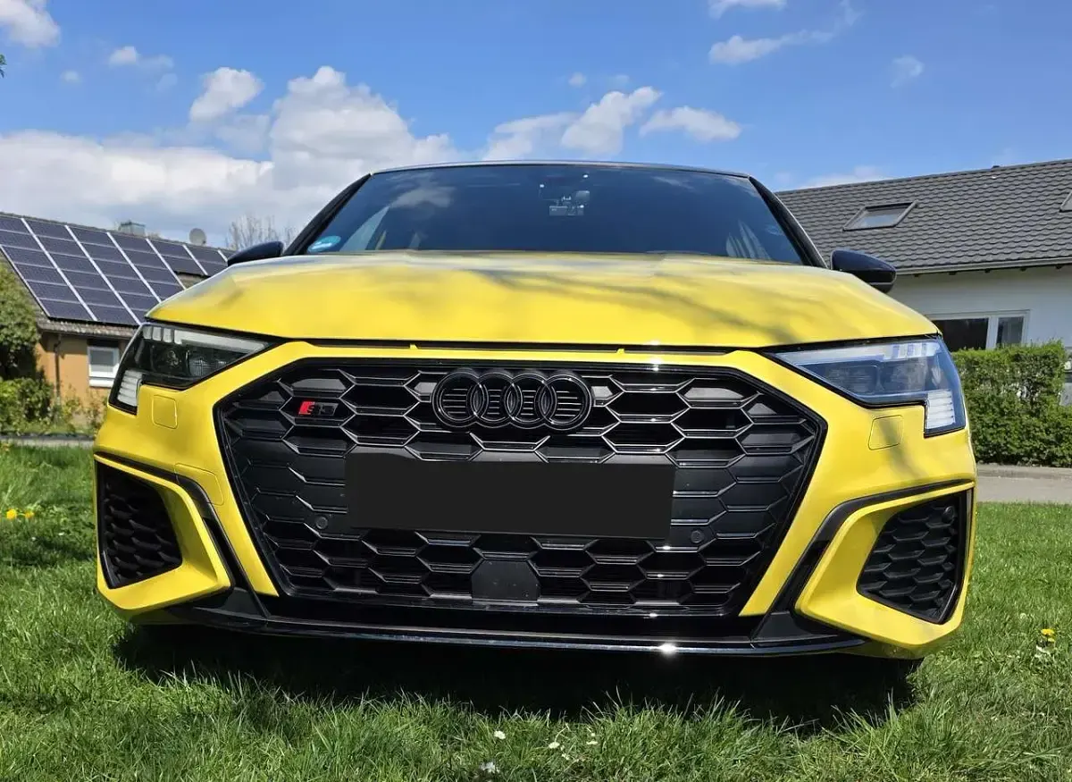 Gebraucht Audi S3 Sportback 310 PS (228 kW) 2023 Pythongelb metallic Kleinwagen