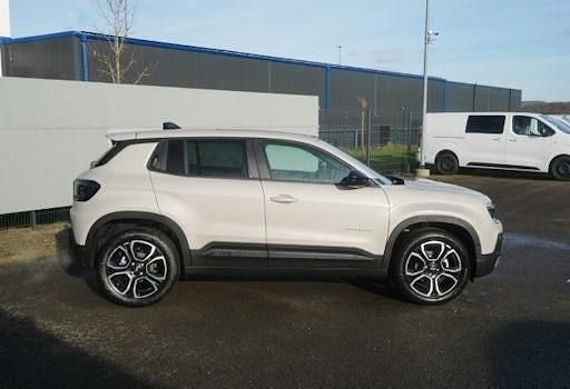 Neu Jeep Avenger Summit 100 PS (73 kW) 2026 Beige SUV