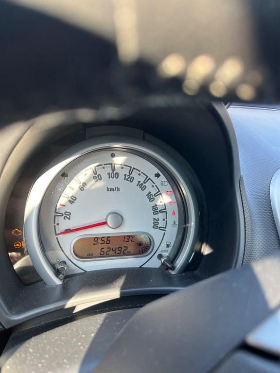 Gebraucht Opel Agila 68 PS (50 kW) 2012 Grau Kleinwagen