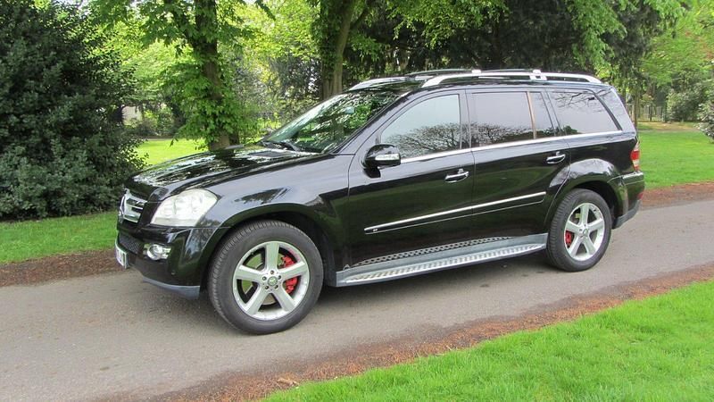 Schwarz Gebraucht 2009 Mercedes GL320 AMG SUV | 9.900 € (Guter Preis) - Bild 1/4