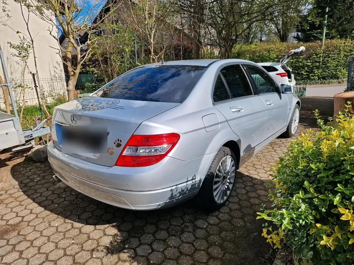 Gebraucht Mercedes C220 170 PS (125 kW) 2009 Silber Limousine