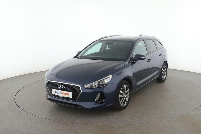 Blau Gebraucht 2017 Hyundai i30 Kombi | 15.240 € (Fairer Preis) - Bild 1/3