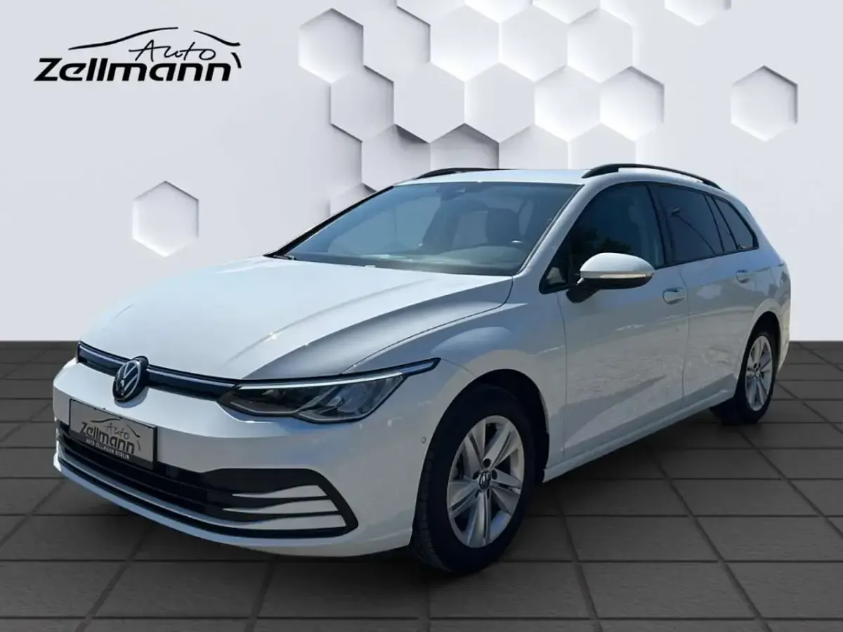Gebraucht VW Golf VIII Life 110 PS (80 kW) 2021 Kombi