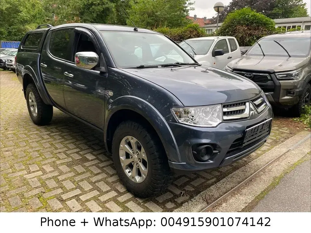 Gebraucht Mitsubishi L200 178 PS (130 kW) 2012 Grün Pickup