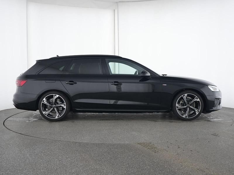 Gebraucht Audi A4 Competition 163 PS (119 kW) 2024 Mythosschwarz Limousine