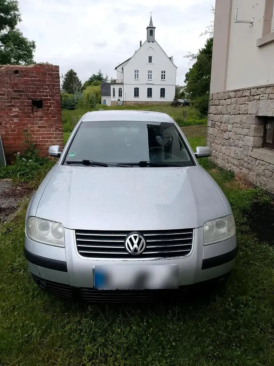 Gebraucht VW Passat 150 PS (110 kW) 2001 Silber Limousine