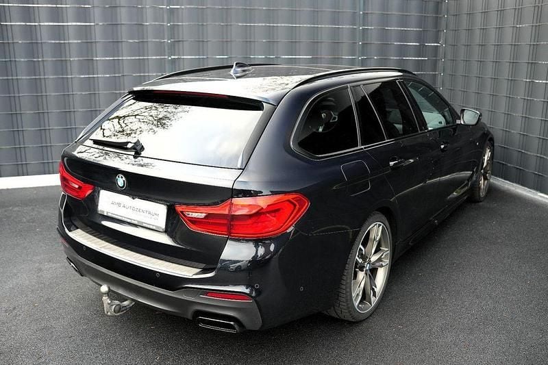 Gebraucht BMW M550 Performance 400 PS (294 kW) 2020 Schwarz Limousine