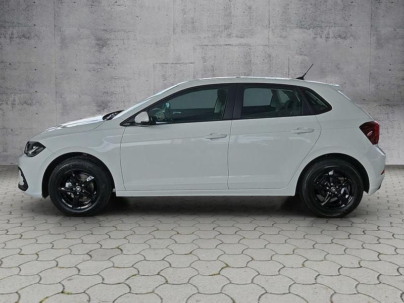 Gebraucht VW Polo Basis 80 PS (58 kW) 2025 Pure white Limousine
