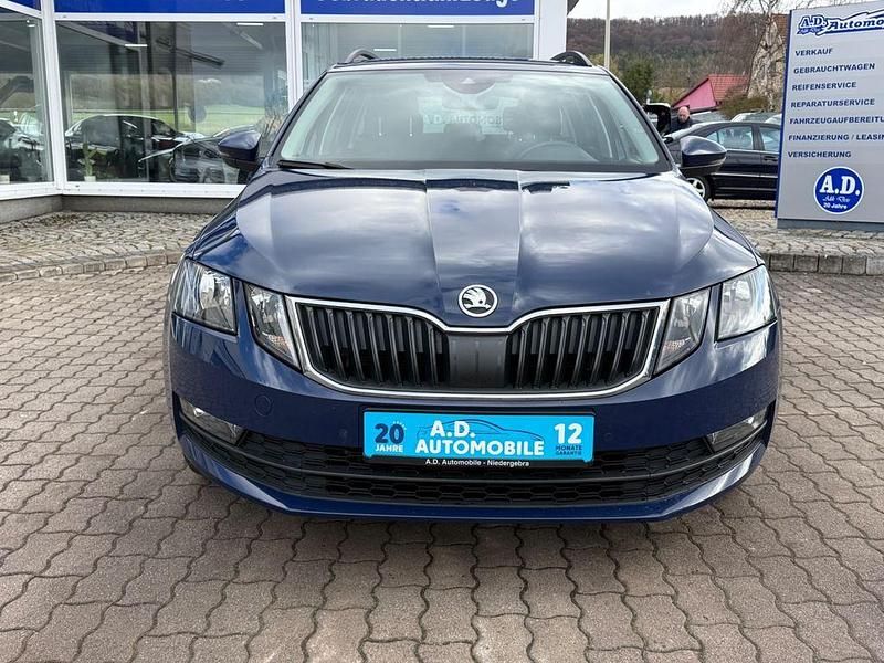 Gebraucht Skoda Octavia Ambition 150 PS (110 kW) 2017 Blau Kombi