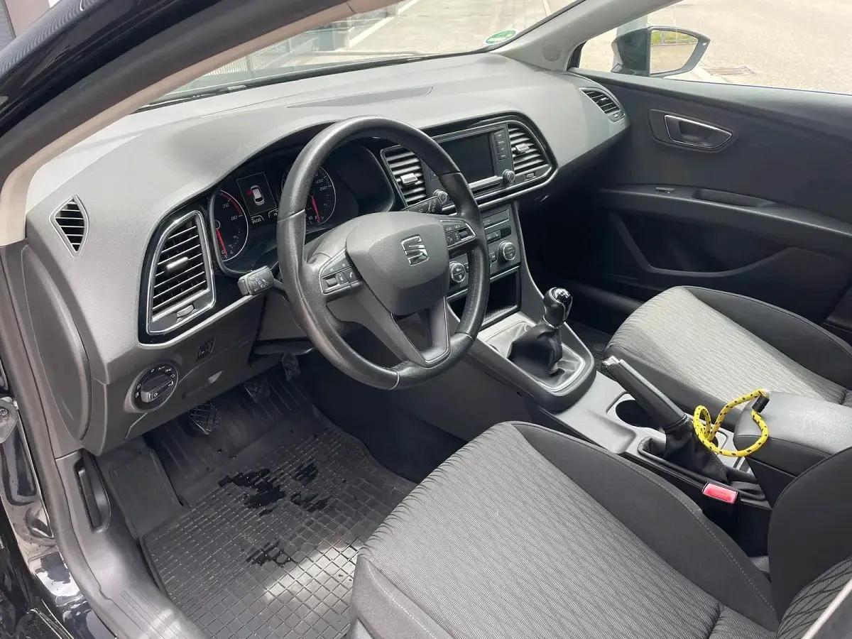 Gebraucht Seat Leon 125 PS (91 kW) 2014 Schwarz Limousine