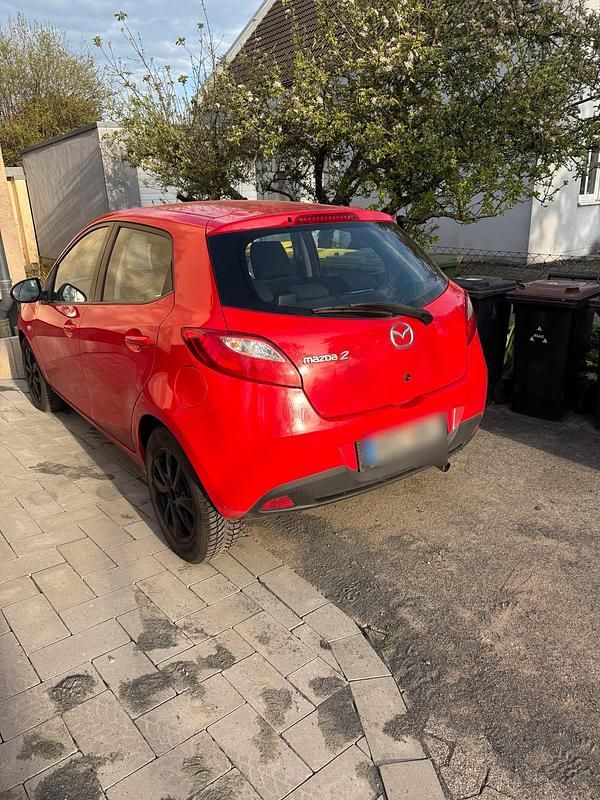 Gebraucht Mazda 2 75 PS (55 kW) 2009 Rot Kleinwagen