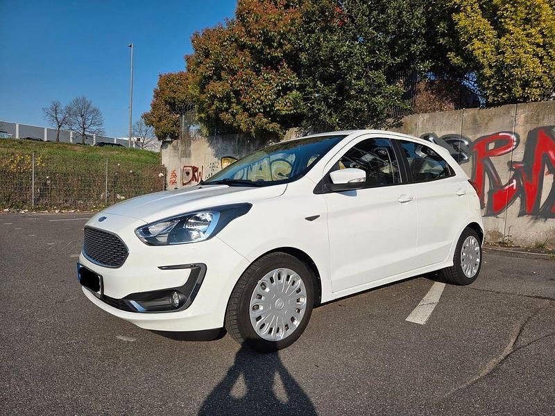 Gebraucht Ford Ka Trend 71 PS (52 kW) 2019 Weiß Limousine