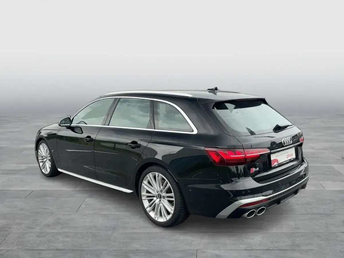 Gebraucht Audi S4 Sport 341 PS (250 kW) 2024 Mythosschwarz Kombi