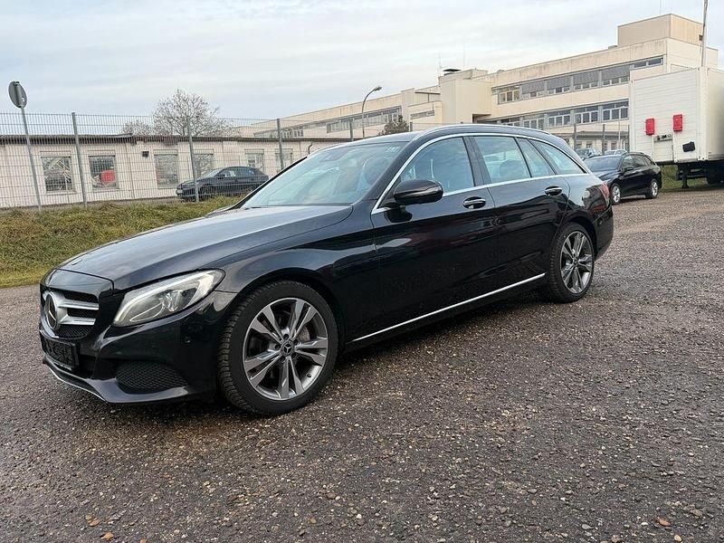 Gebraucht Mercedes C250 204 PS (150 kW) 2017 Schwarz Kombi