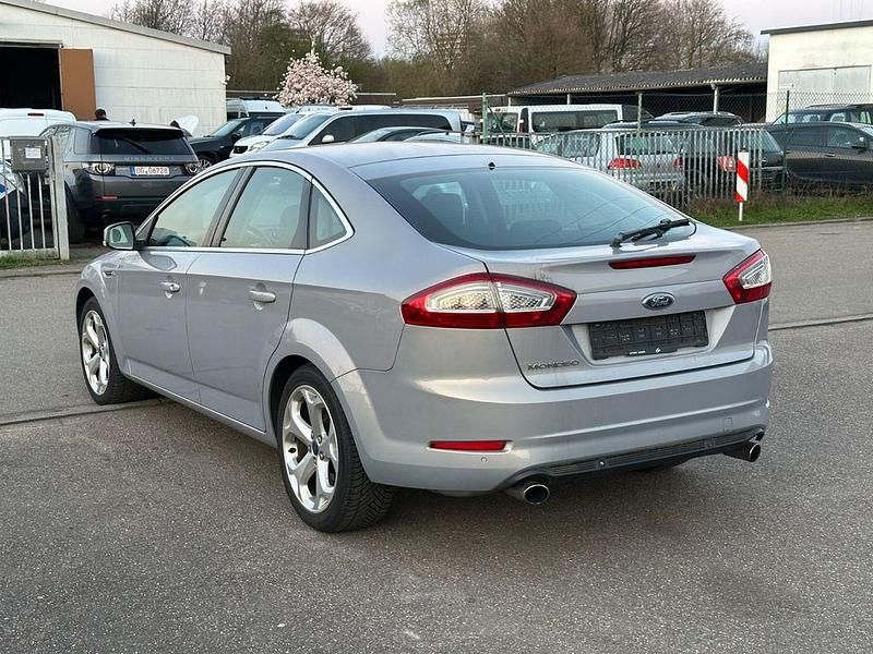 Gebraucht Ford Mondeo Titanium 203 PS (149 kW) 2012 Grau Limousine