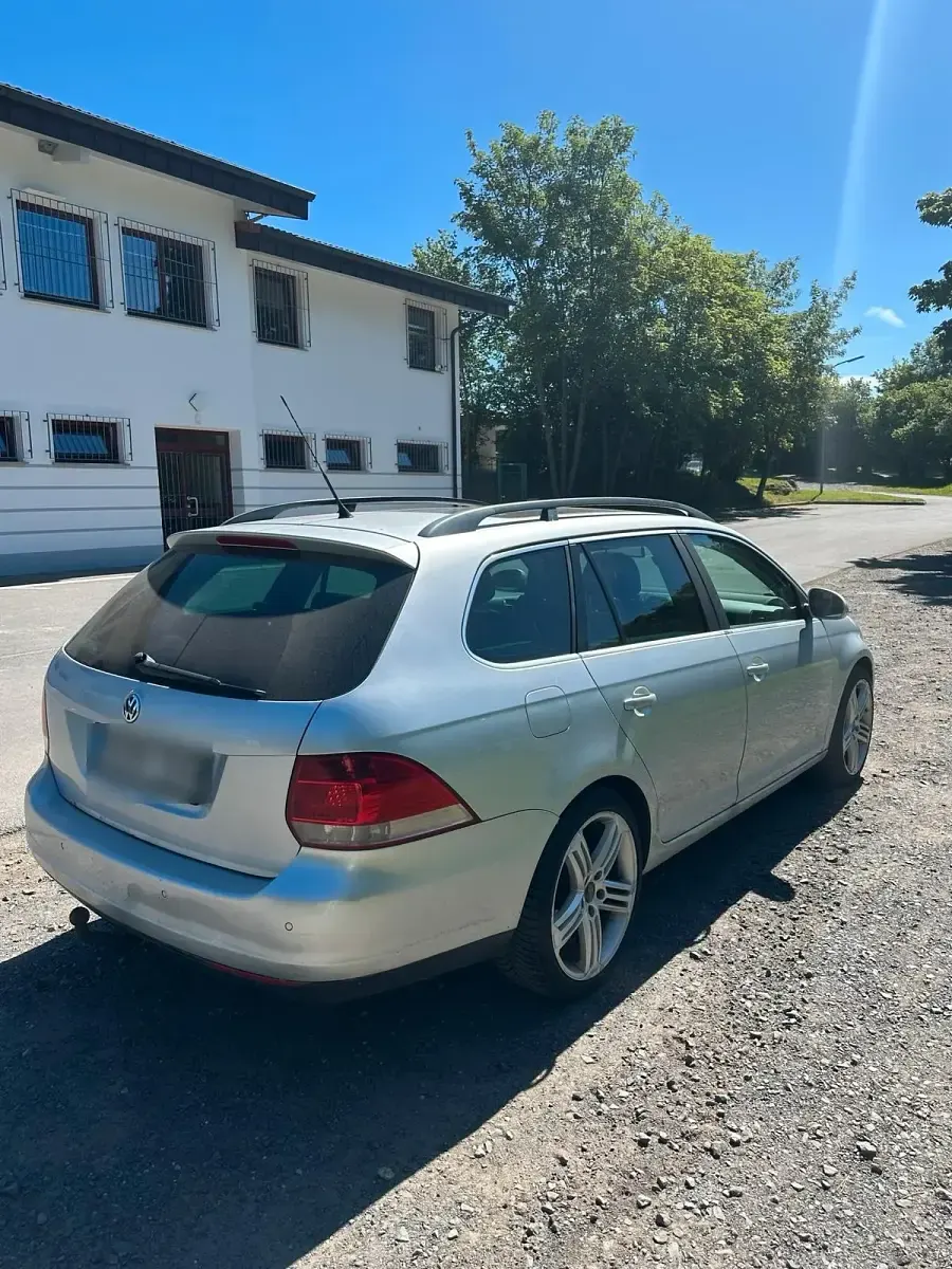 Gebraucht VW Golf V 140 PS (102 kW) 2007 Silber Kombi