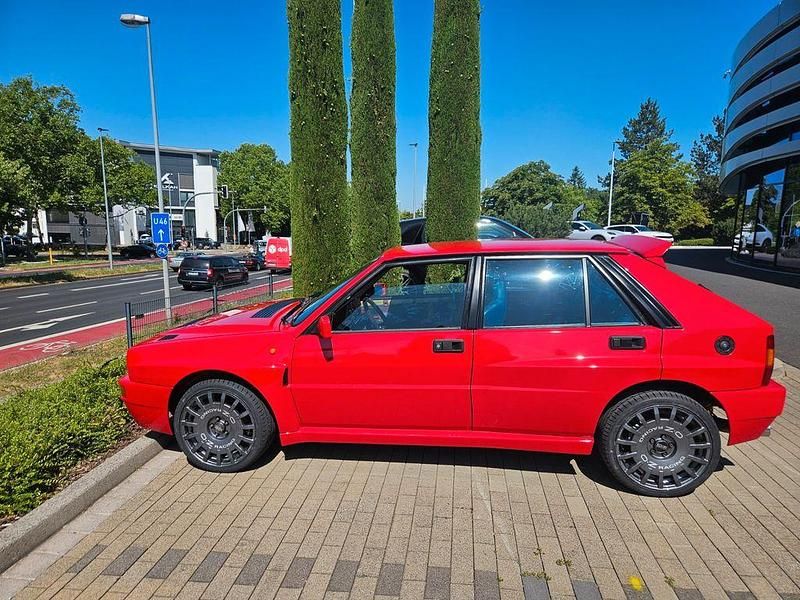 Gebraucht Lancia Delta 211 PS (155 kW) 1993 Rot Kleinwagen