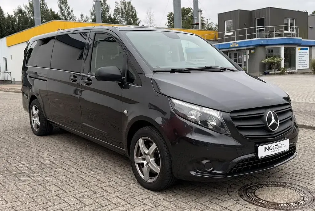 Gebraucht Mercedes Vito 163 PS (119 kW) 2022 Grau Van