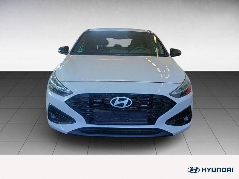 Gebraucht Hyundai i30 Advantage 101 PS (74 kW) 2025 Sol (weiss Limousine