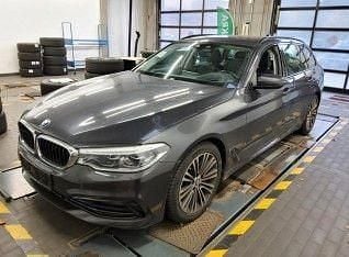 Grau Gebraucht 2018 BMW 530 Sport Line Limousine | 19.499 € (Superpreis) - Bild 1/4