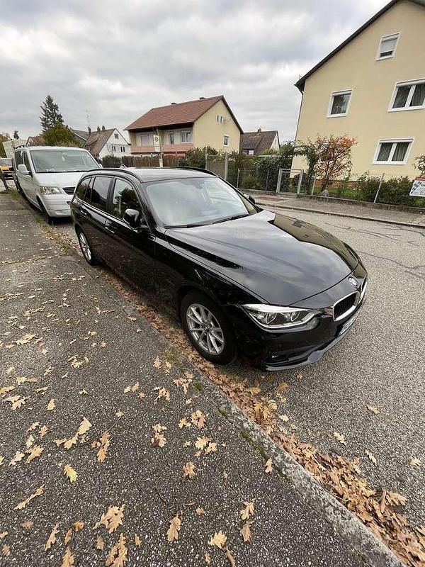 Gebraucht BMW 320 Advantage 190 PS (139 kW) 2019 Limousine