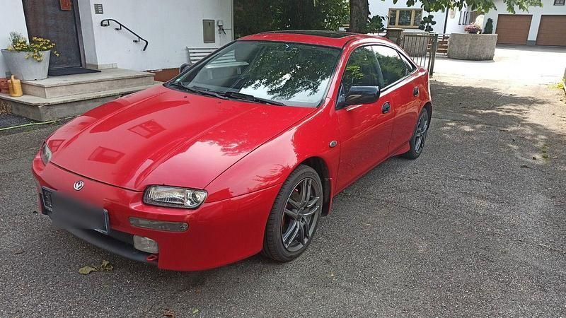 Rot Gebraucht 1994 Mazda 323F Luxury Limousine | 3.400 € - Bild 1/4