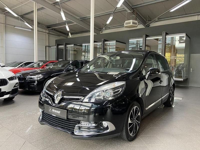 Schwarz (metallic) Gebraucht 2015 Renault Scénic III Bose Edition Van / Kleinbus | 7.990 € (Fairer Preis) - Bild 1/4