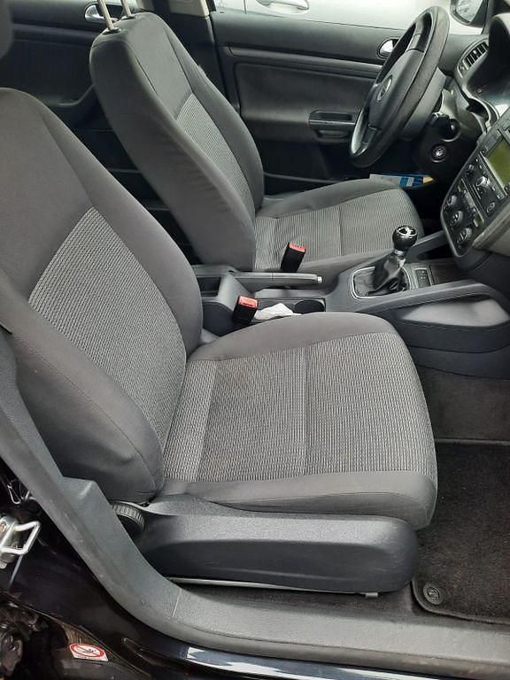 Gebraucht VW Jetta Comfortline 116 PS (85 kW) 2007 Blau Limousine