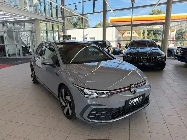 Gebraucht VW Golf VIII GTI 245 PS (180 kW) 2021 Grau Limousine