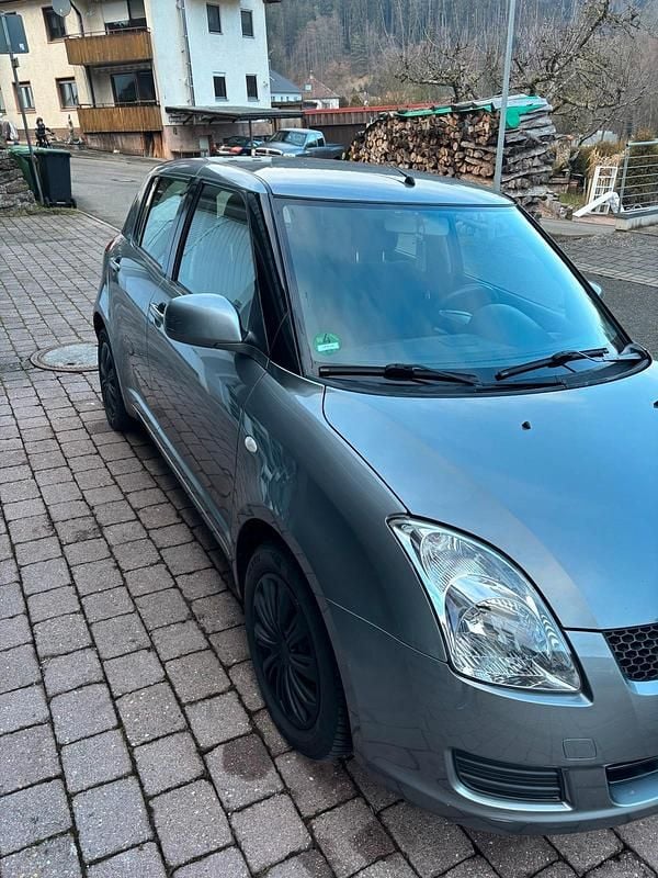 Grau Gebraucht 2008 Suzuki Swift Comfort Kleinwagen | 2.100 € (Guter Preis) - Bild 1/4