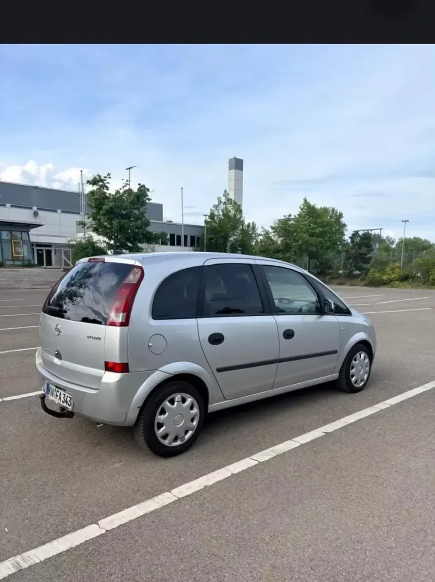 Gebraucht Opel Meriva 101 PS (74 kW) 2004 Silber Van / Kleinbus
