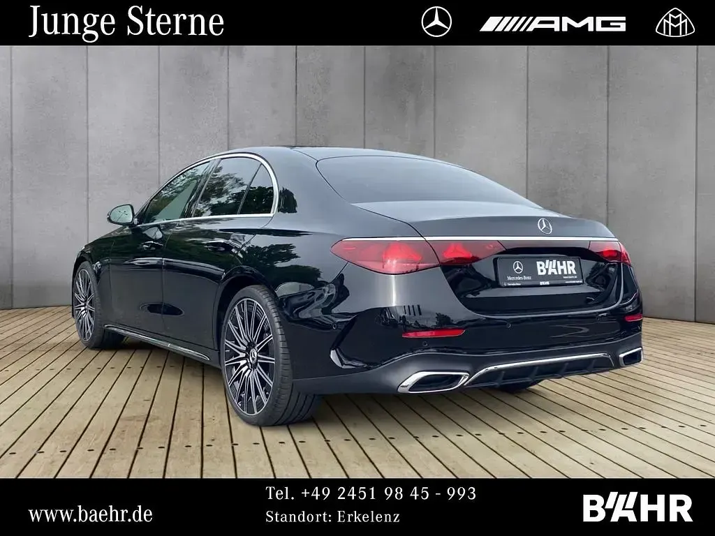Gebraucht Mercedes E450 AMG 367 PS (269 kW) 2025 Lack obsidianschwarz (metallic) Limousine