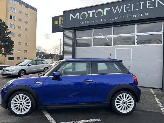 Gebraucht Mini ONE 102 PS (75 kW) 2020 Starlight blue metallic Kleinwagen