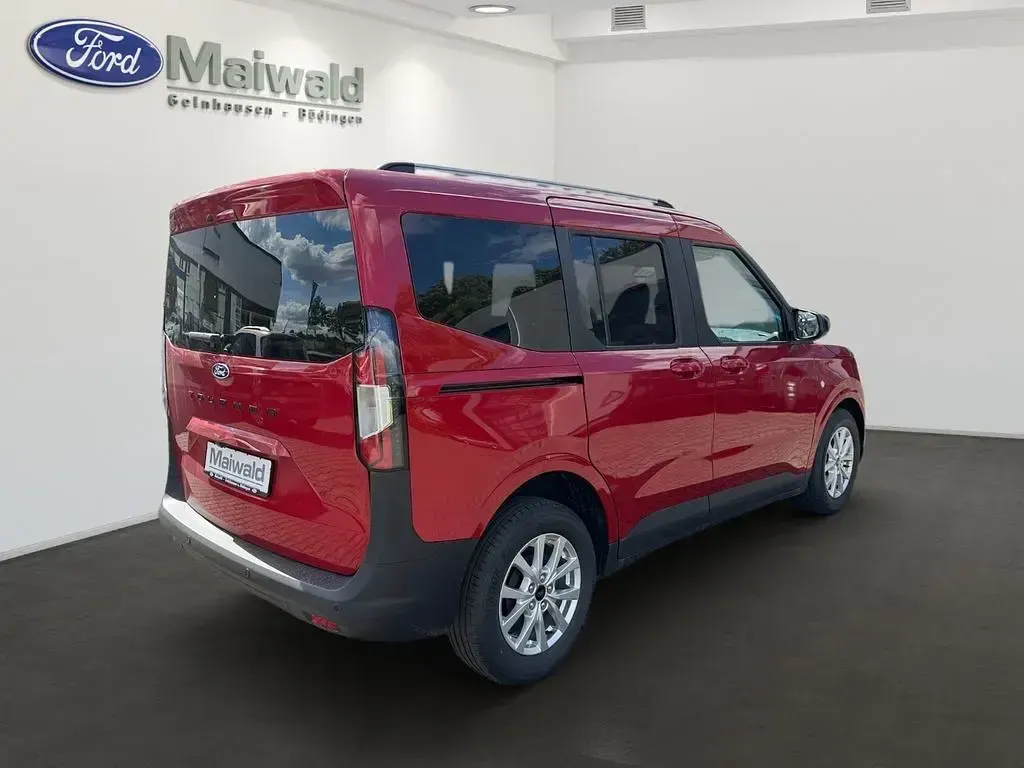 Neu Ford Tourneo Courier Titanium 125 PS (91 kW) 2026 Fantastic red tc Van / Kleinbus