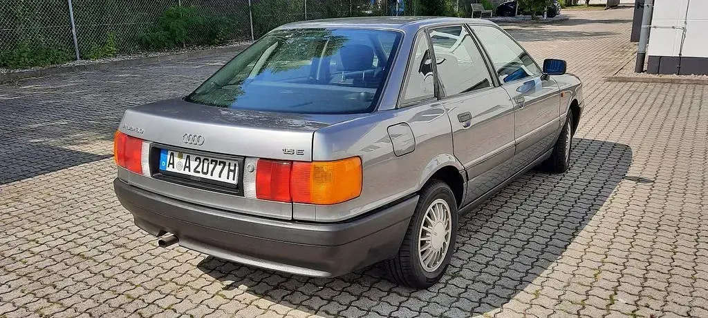 Occasion Audi 80 111 ch (81 kW) 1990 Argent Berline