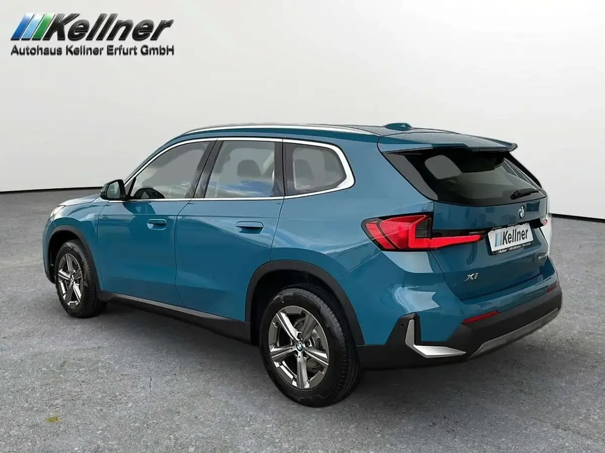 Gebraucht BMW X1 175 PS (128 kW) 2023 Blue bay lagoon met. SUV