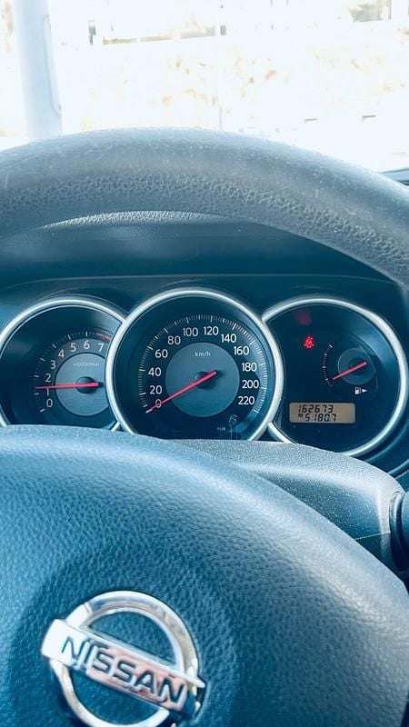 Gebraucht Nissan Tiida 110 PS (80 kW) 2009 Silber Limousine