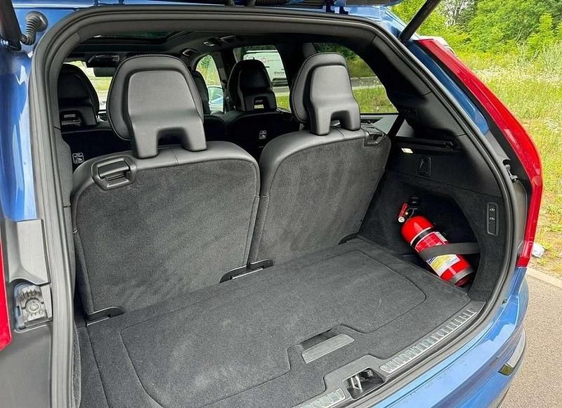 Blau Gebraucht 2016 Volvo XC90 Kinetic SUV | 21.499 € (Superpreis) - Bild 1/4