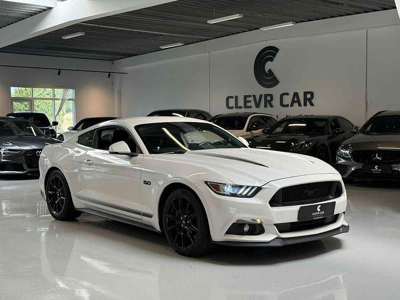 Weiß Gebraucht 2017 Ford Mustang GT Fastback | 36.953 € (Fairer Preis) - Bild 1/4