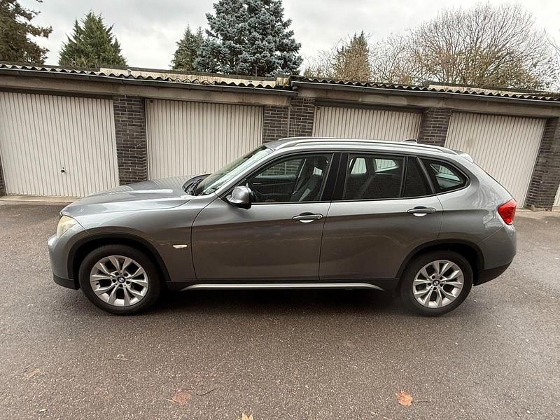 Gebraucht BMW X1 177 PS (130 kW) 2011 Grau SUV