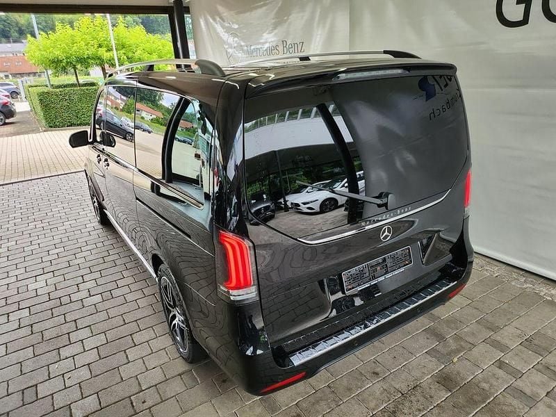 Gebraucht Mercedes V250 Style 190 PS (139 kW) 2024 Schwarz Van / Kleinbus