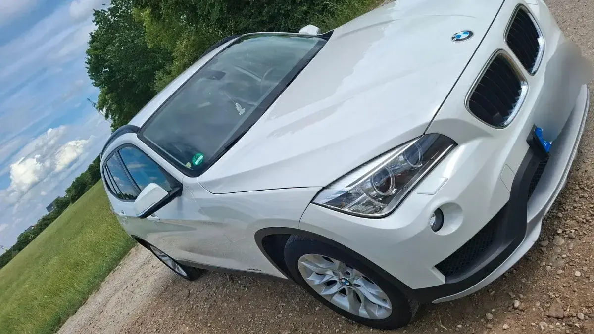 Gebraucht BMW X1 Advantage 150 PS (110 kW) 2015 Weiß SUV