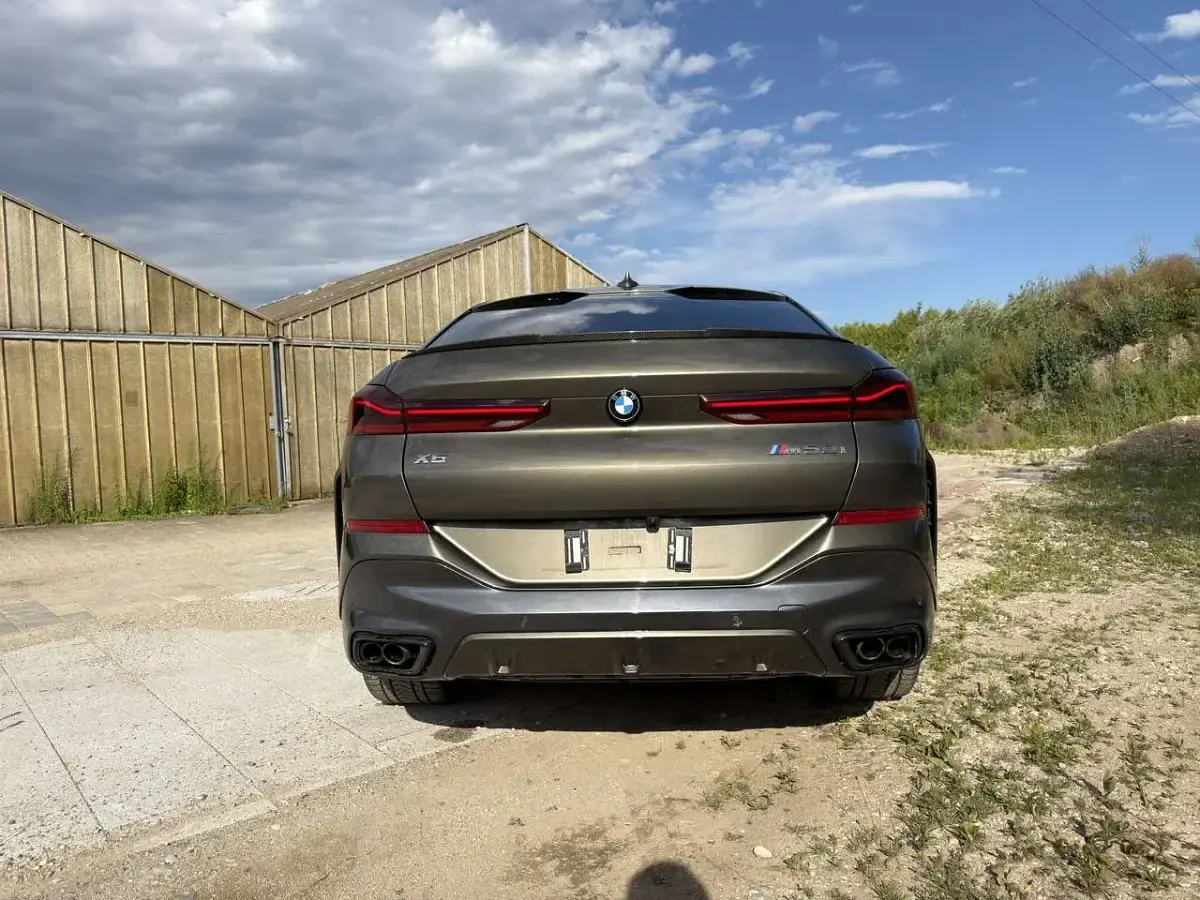 Gebraucht BMW X6 M 530 PS (389 kW) 2021 Grün SUV