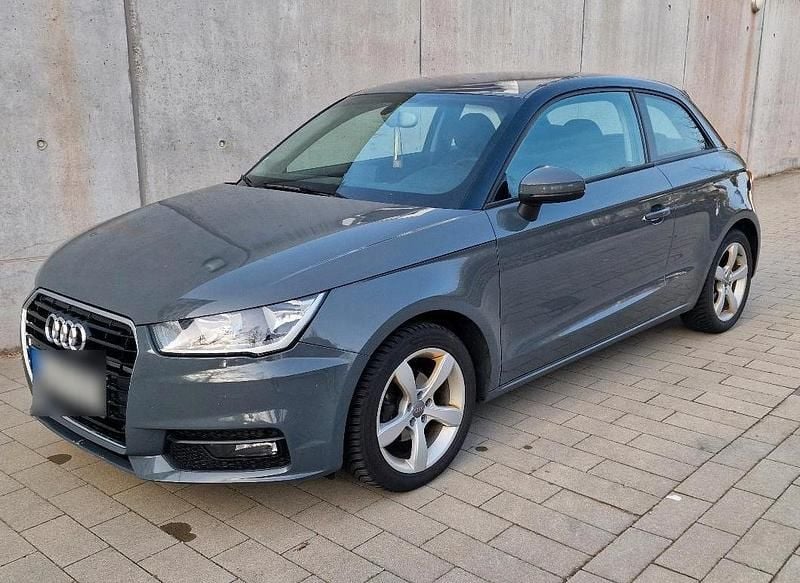 Gebraucht Audi A1 90 PS (66 kW) 2016 Grau Kleinwagen