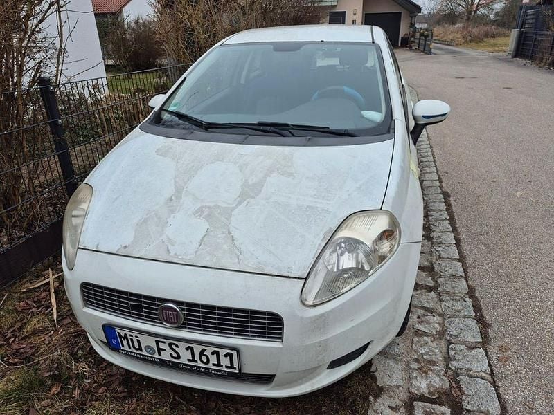 Gebraucht Fiat Punto Dynamic 77 PS (56 kW) 2009 Weiß Kleinwagen