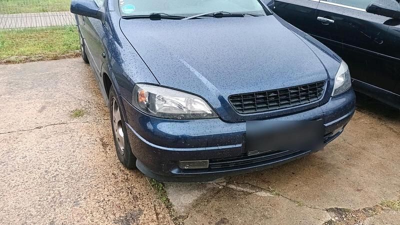 Blau Gebraucht 1999 Opel Astra Limousine | 580 € (Superpreis) - Bild 1/4