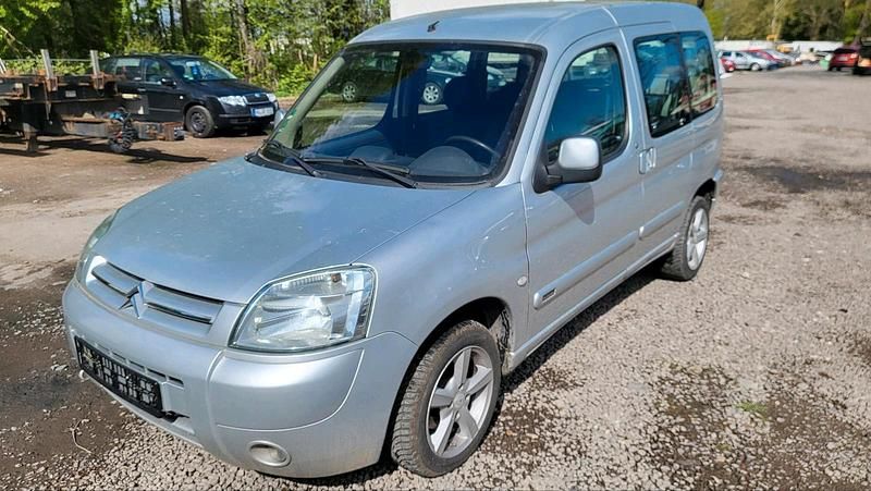 Second-hand Citroën Berlingo 75 CP (55 kW) 2005 Argintiu Monovolum