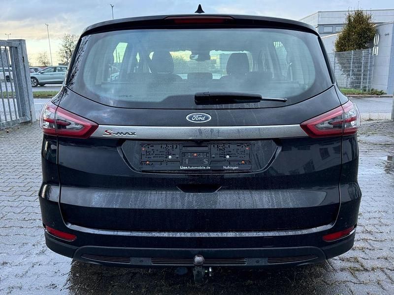 Gebraucht Ford S-MAX Trend 150 PS (110 kW) 2022 Schwarz Van / Kleinbus