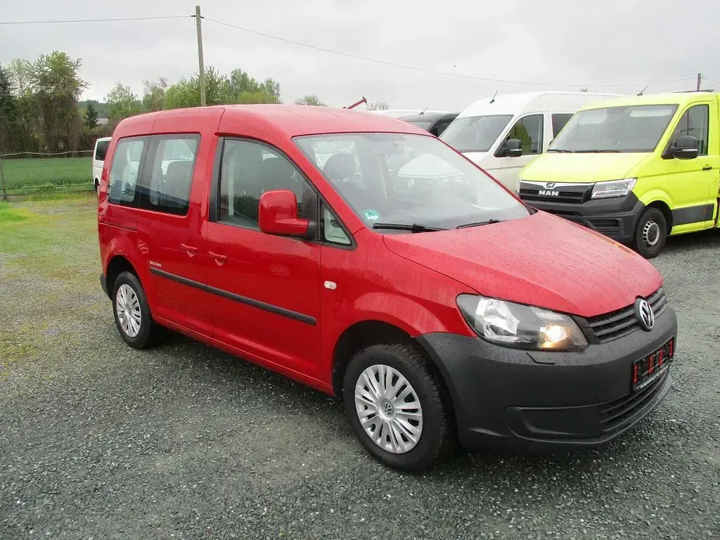 Usata VW Caddy 105 CV (77 kW) 2014 Rosso Monovolume