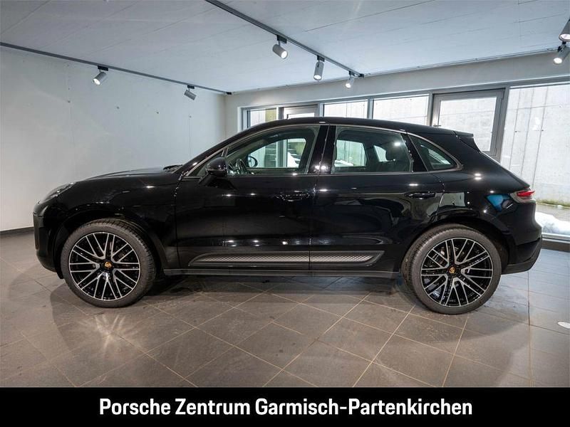 Używany Porsche Macan 265 KM (194 kW) 2024 Czarny SUV